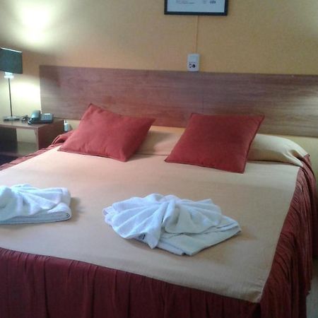 Hotel Aoma Villa Carlos Paz Exteriör bild