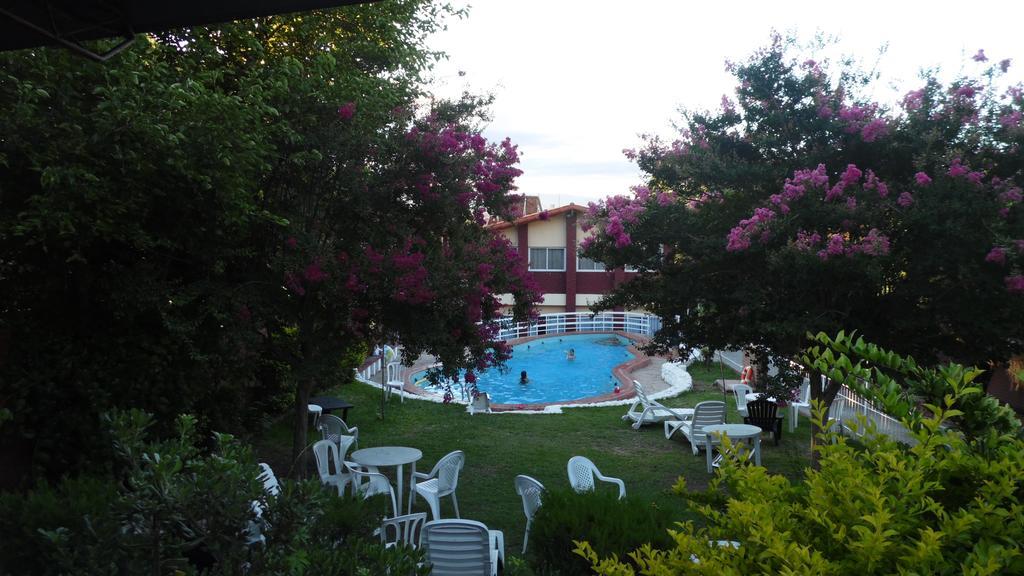 Hotel Aoma Villa Carlos Paz Exteriör bild